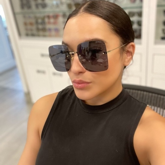 Gucci Oversized Square Sunglasses - Picture 1 of 15